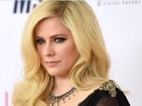 Avril Lavigne religion political views beliefs hobbies dating secrets